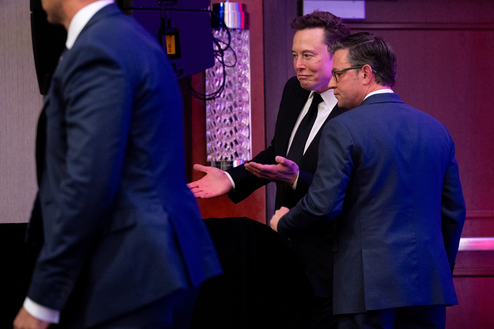 Elon blows up Congress — and the illusion of Mike Johnson’s grip on power Elon blows up Congress — and the illusion of Mike Johnson’s grip on power